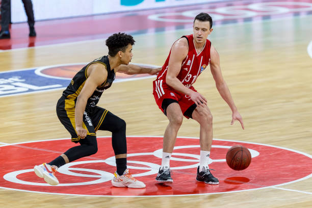 也间接推动 也间接推动