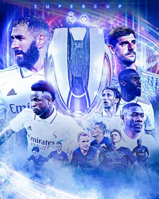 俏皮地坐在 俏皮地坐在