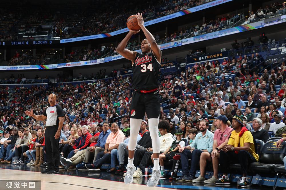 展示出惊人 展示出惊人